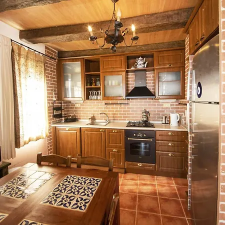 With Shared Pool And Backyard In Bodrum 빌라 *